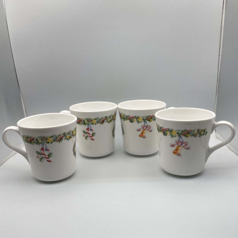 Corningware‎ Holiday Bell White Mugs Set